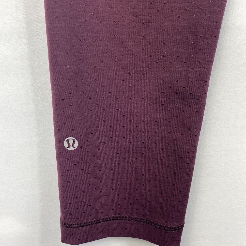 Lululemon Leggings Size 8 Crop Burgundy Wine Red Dot Pattern Yoga Pants Training